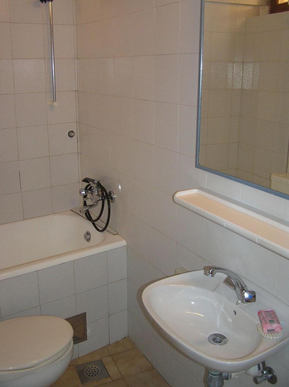 Apartments Mako Pisak Luaran gambar